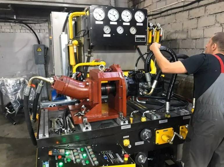 Как самостоятельно отремонтировать гидравлику CAT 320D и Базовые навыки